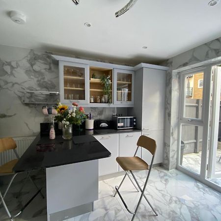 Tina Guest House Londra Exterior foto